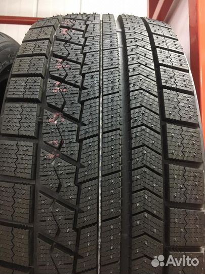 Bridgestone Blizzak VRX 185/60 R15