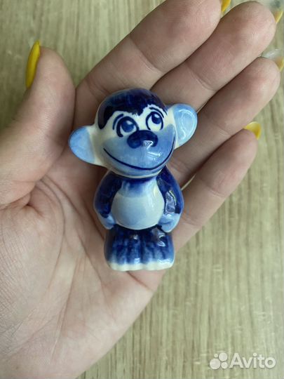 Фигурка гжель обезьянка, 6 см