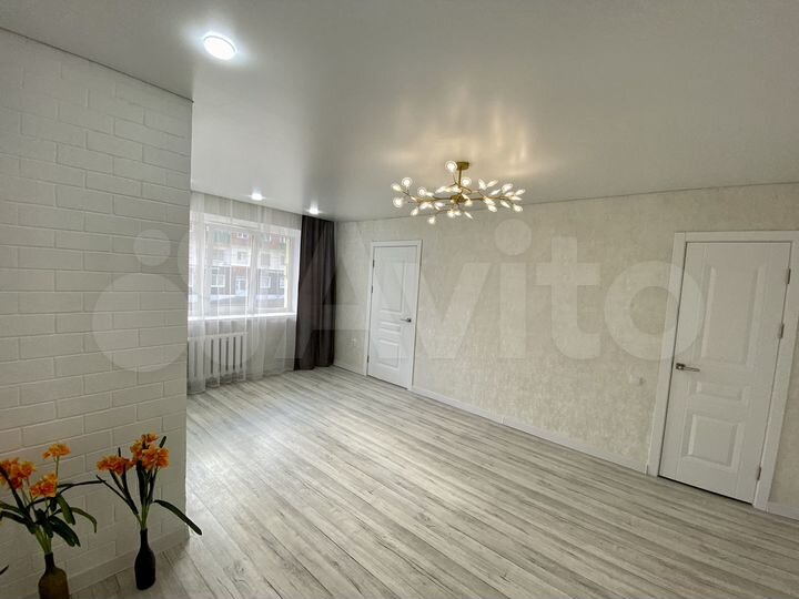 2-к. квартира, 42,5 м², 2/4 эт.