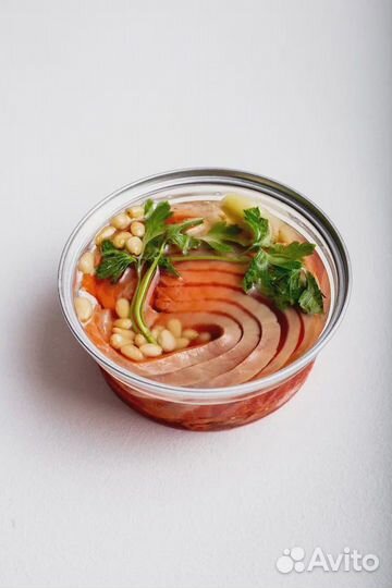 Слабосоленая нерка в масле