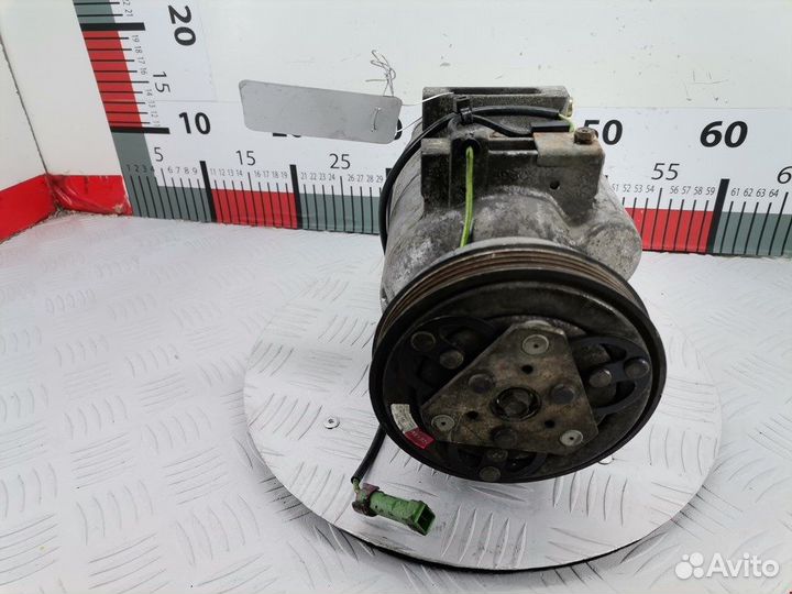 Компрессор кондиционера для Volkswagen Passat 5