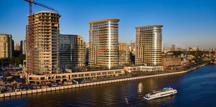 Продам торговое помещение, 268 м²