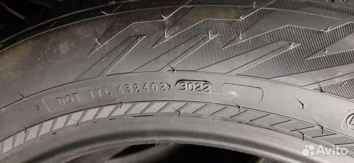 Nokian Tyres Hakkapeliitta R5 SUV 275/50 R22 115R