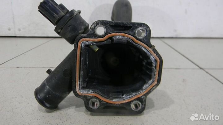 Патрубок системы охлаждения