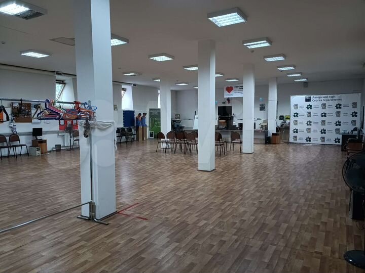 Здание, 2828 м²