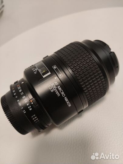 Nikon AF Micro Nikkor 105mm 1:2.8