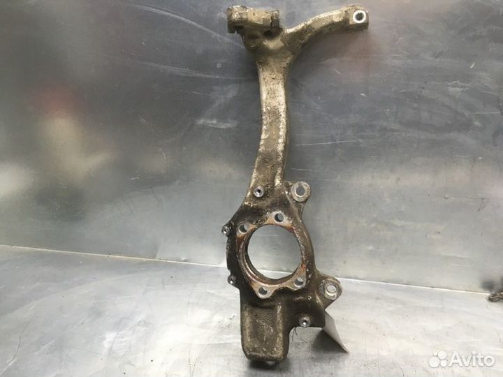 Кулак поворотный передний левый Audi A4 B6