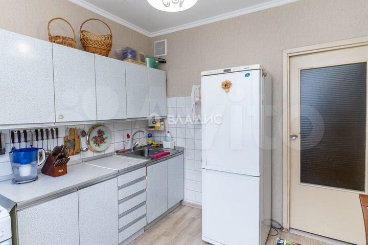 2-к. квартира, 52 м², 3/9 эт.