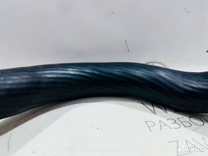 Патрубок интеркулера правый Mercedes W204 M271.8