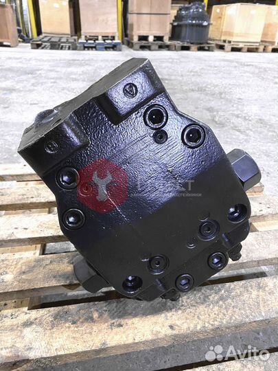 Мотор хода Doosan DX520LCA 9014569653