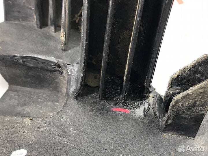 Брызговик задний правый Ford Edge 2 рест. 2019