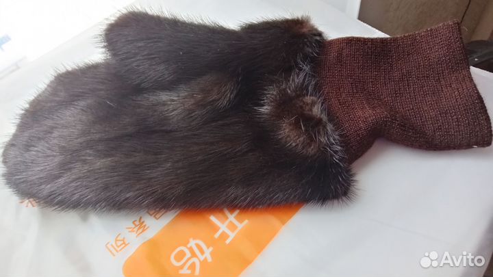 Варежки. из меха норки новые р.10-11