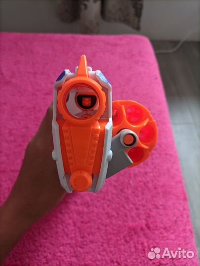 Nerf N-strike elite strongarm