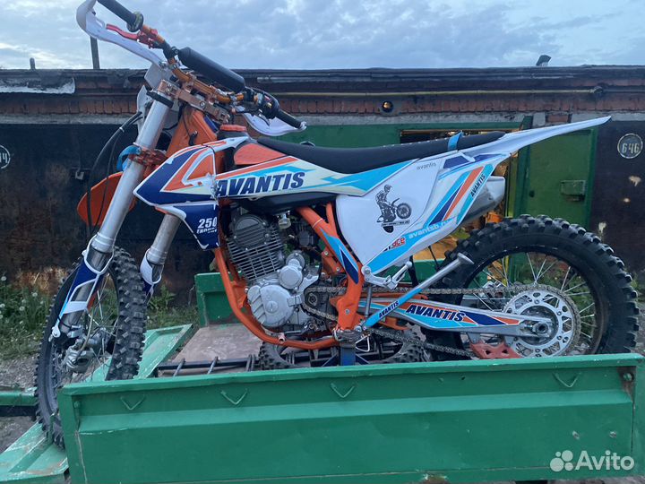 Эндуро Авантис 250