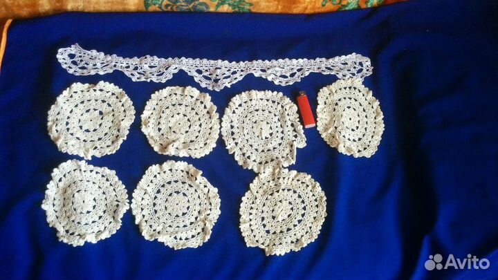 Симпатичные кружевные салфетки и воротничок