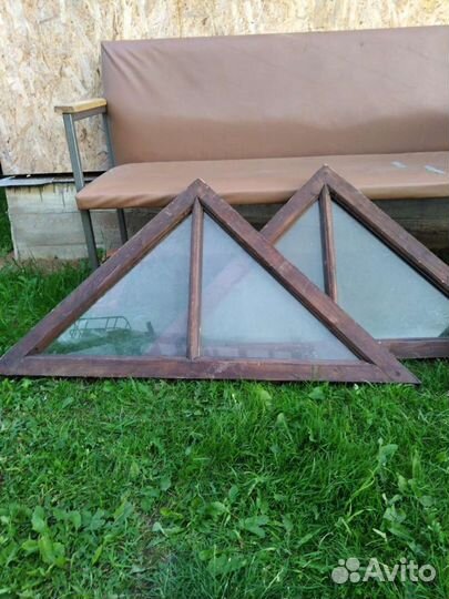 Ванна металлическая.Окна деревянные глухие