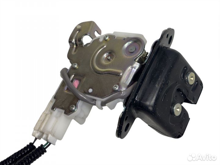 Замок багажника Honda Vezel RU1