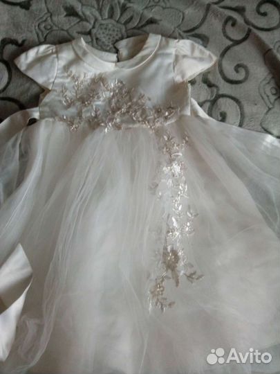 Платья для праздников