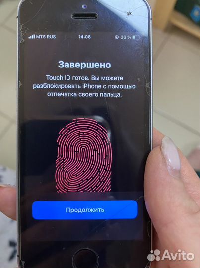 Телефон iPhone SE