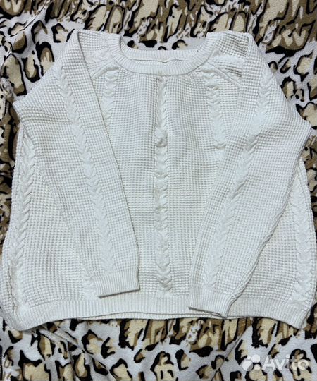 Свитер женский