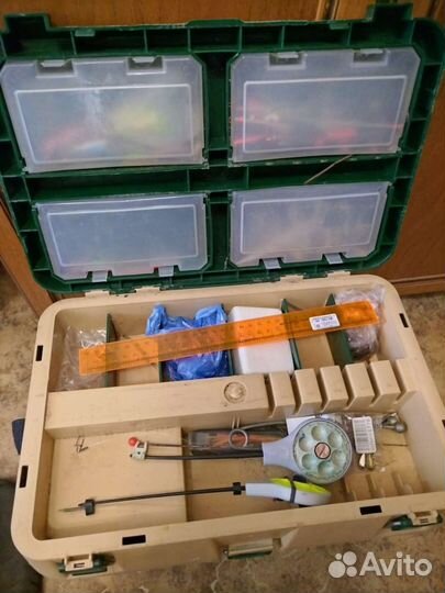 Шарабан с рыболовными снастями