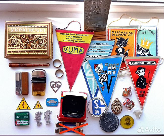 Предметы СССР зажигалки сувениры быт вымпел значки