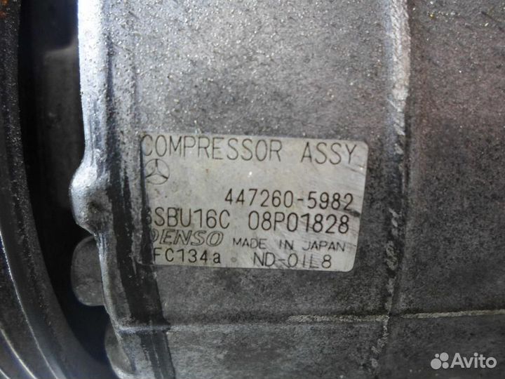 Компрессор системы кондиционирования Mercedes-Benz