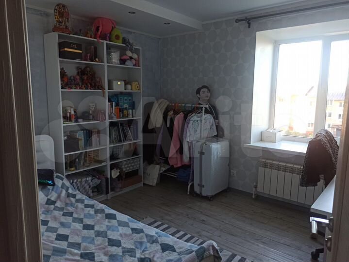 3-к. квартира, 87 м², 4/10 эт.