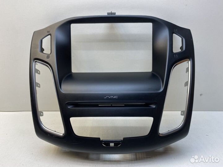 Накладка декоративная Ford Focus III 2011-2018