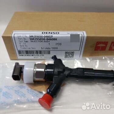 Форсунка новая Denso 23670-30400