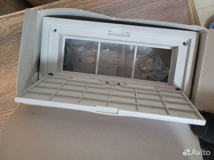 Лючок напольный. Onfloor mini b