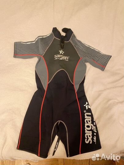 Гидрокостюм