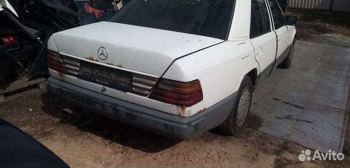 Запчасти Мерседес 124, 2.0 бензин