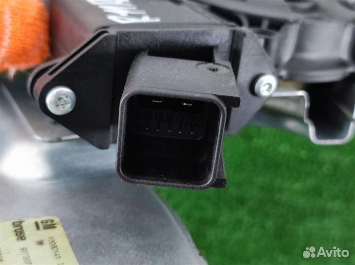 Стеклоподъемник задний левый Opel Zafira C 2014