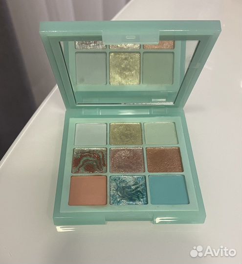 Too faced Kat von D Benefit