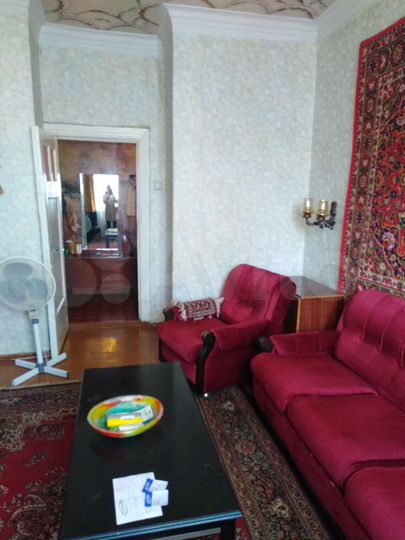 2-к. квартира, 54 м², 3/3 эт.