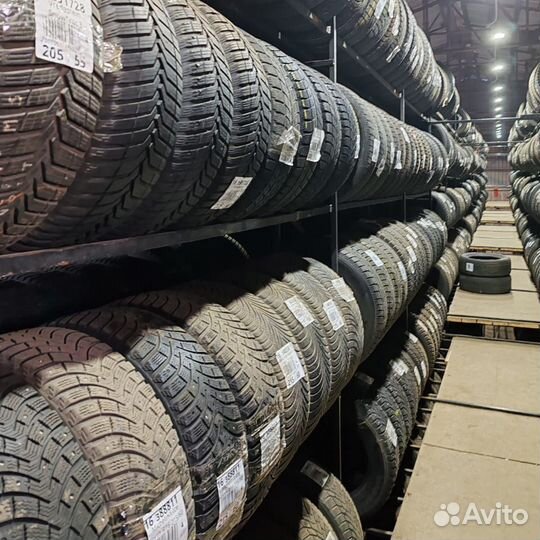 Kumho WinterCraft KW27 245/45 R17 99V