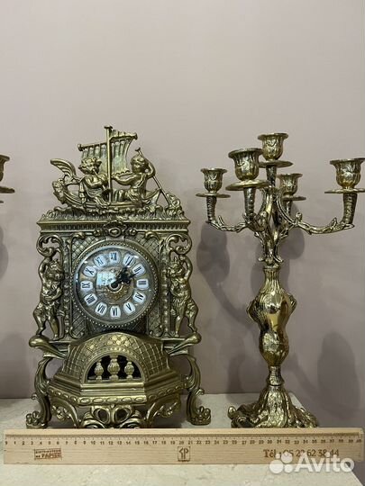 Часы каминные с канделябрами