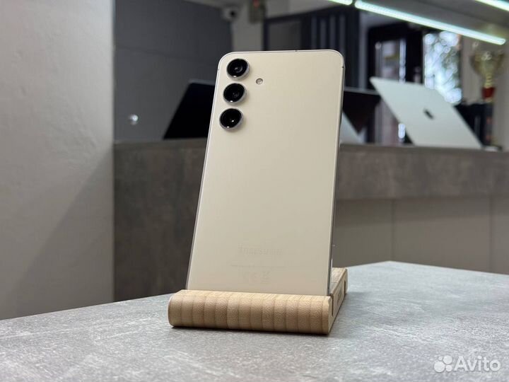 Samsung Galaxy S24+, 12/256 ГБ