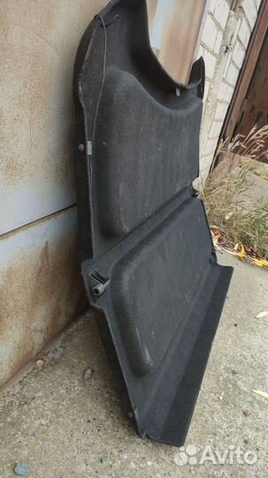 Задняя полка на Рено Дастер