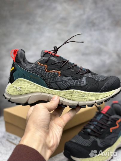 Кроссовки Reebok Gore tex