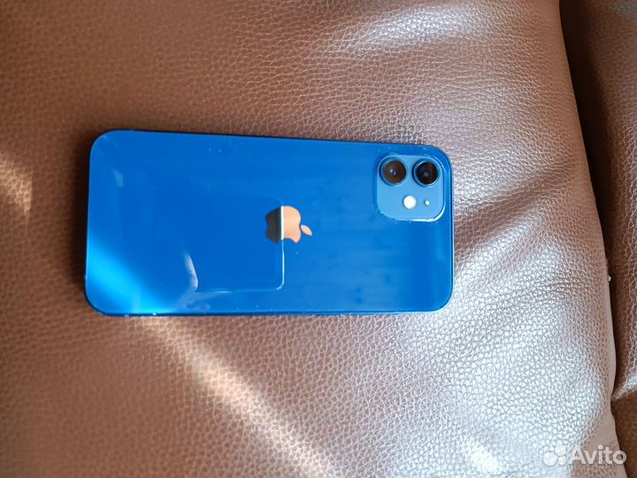 iPhone 12, 64 ГБ