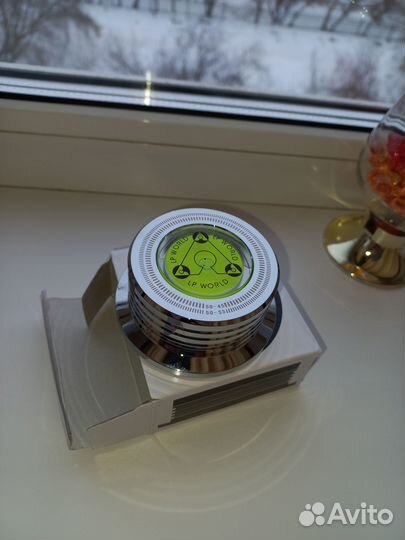 Прижим для винила