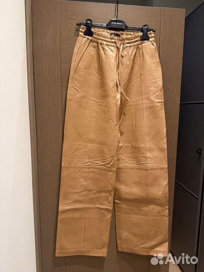 Брюки из натуральной кожи Zara