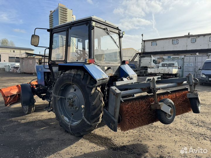 Трактор Беларус Мтз 80, отвал и щетка