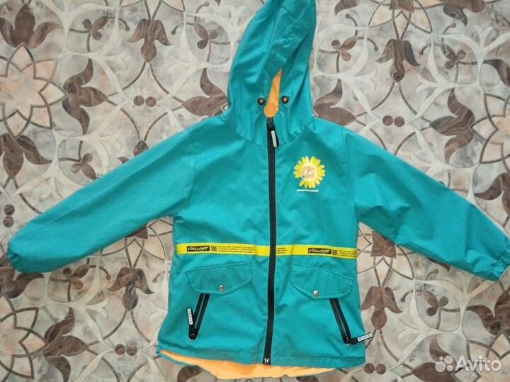 Ветровка для девочки