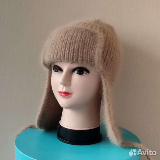 Вязанная шапка-ушанка из пуха норки