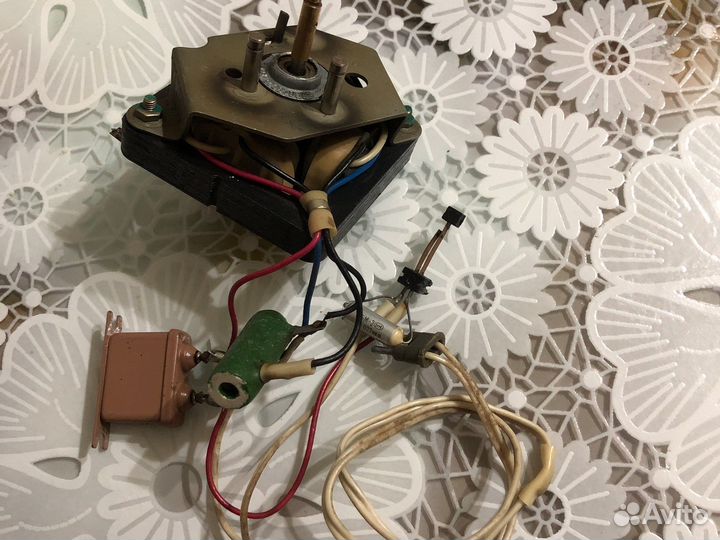 Электродвигатель 220в бу для проигрывателя