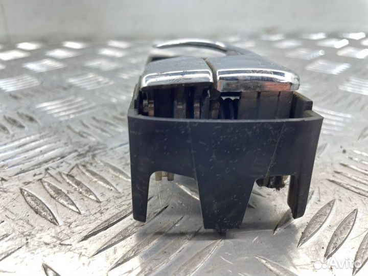 Ручка двери внутренняя задняя левая Mitsubishi