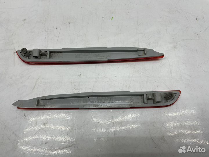 Катафот бампера задний левый/правый Mazda 3 BL